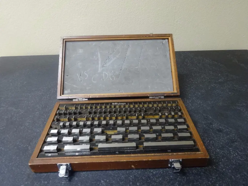 MITUTOYO GAUGE BLOCK SET 516-940-02 No.BM1-112-3F (102PCS)-SKU 000 328C