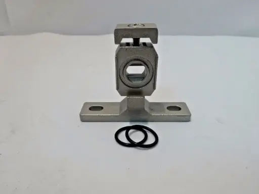 SMC BRACKET "T" TYPE Y20METRIC (LOT OF 6)-SKU 000 360B